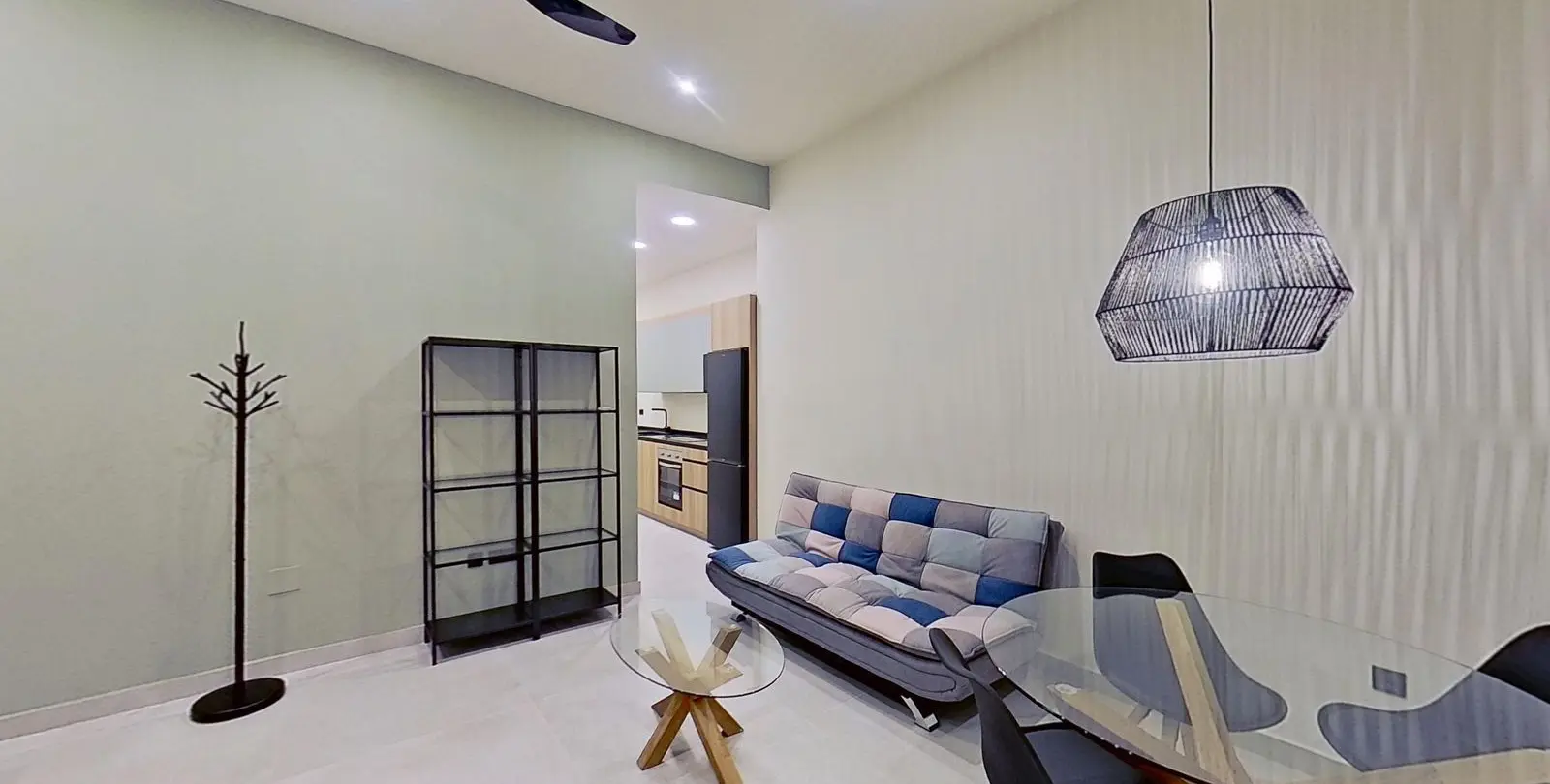 Sale of ground floor apartment in La Trinidad 13