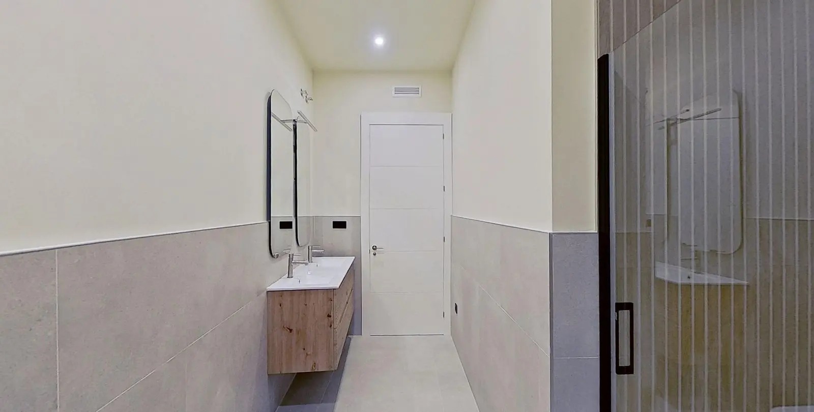Sale of ground floor apartment in La Trinidad 15