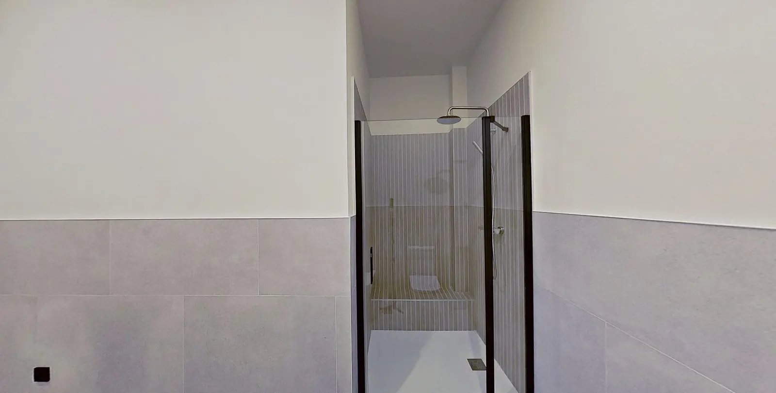 Sale of ground floor apartment in La Trinidad 21