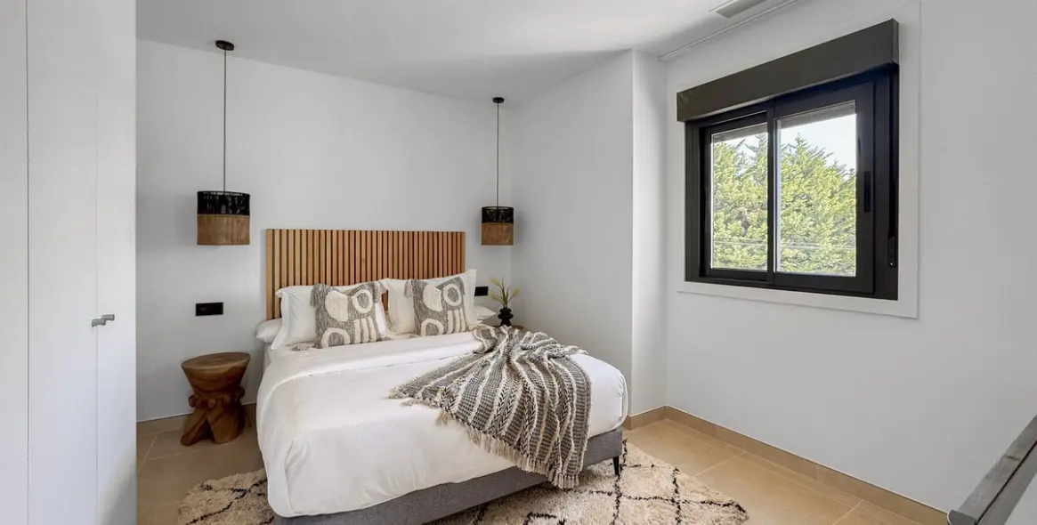 Продажа апартаментов на первом этаже в Casares Playa 36