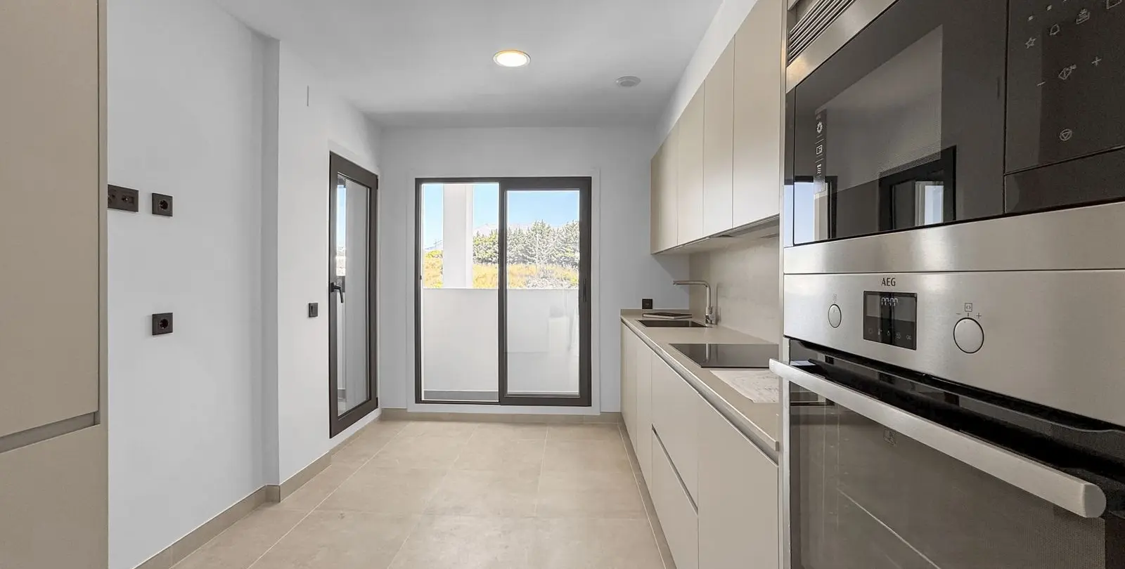 Venta de apartamento en planta baja en Casares Playa 14