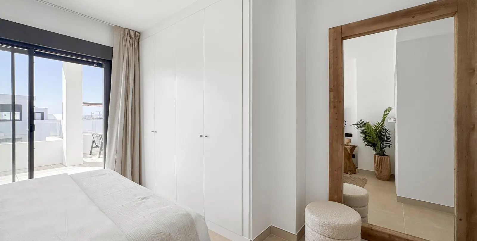 Venta de apartamento en planta baja en Casares Playa 26
