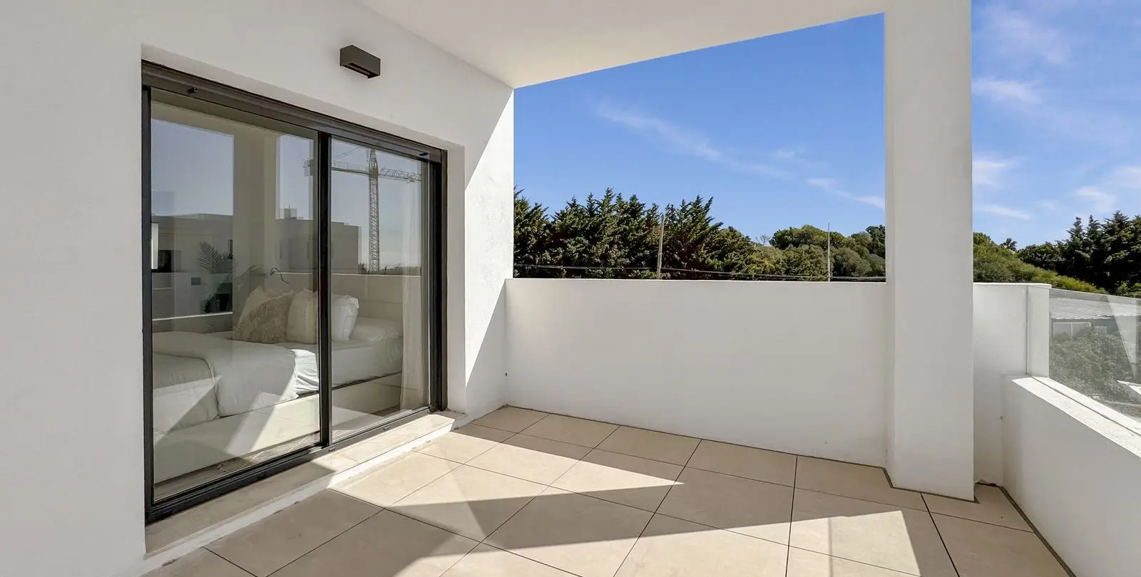 Venta de apartamento en planta baja en Casares Playa 30