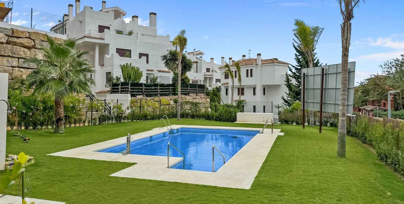 Venta de apartamento en planta baja en Casares Playa 40