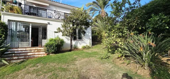 Sale of ground floor apartment in Nueva Andalucía 1
