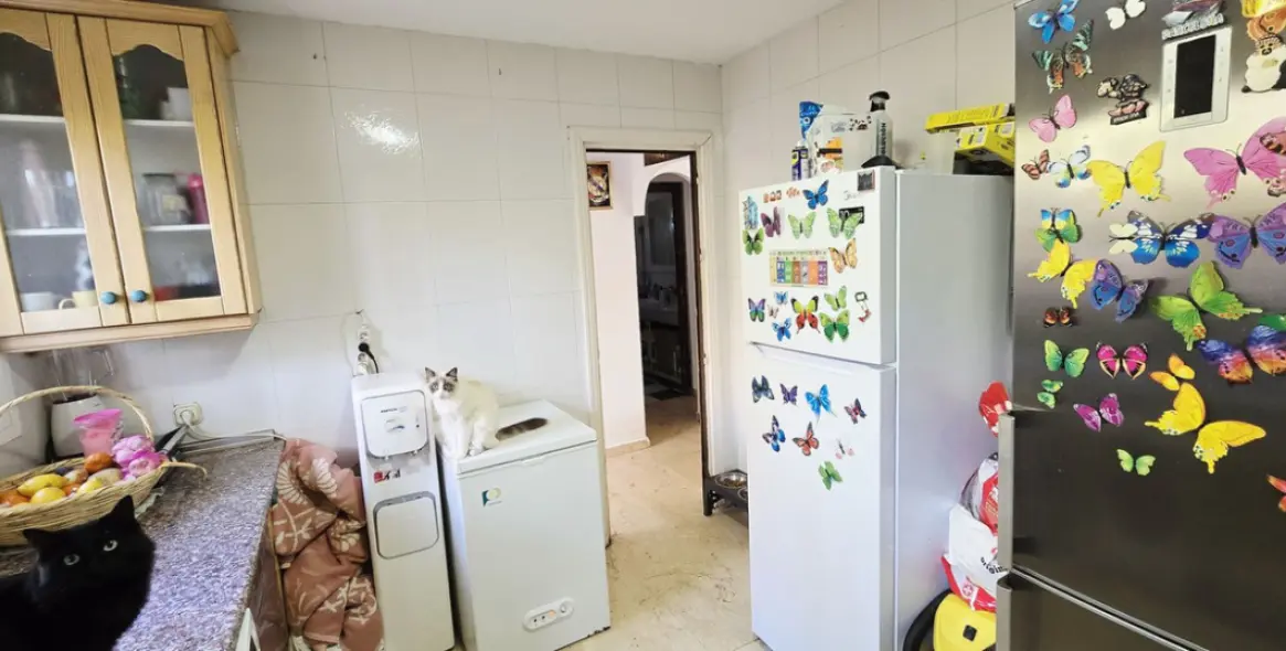 Sale of ground floor apartment in Nueva Andalucía 12