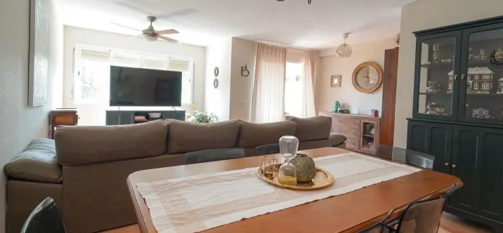 Sale of middle floor apartment in Málaga Centro 1