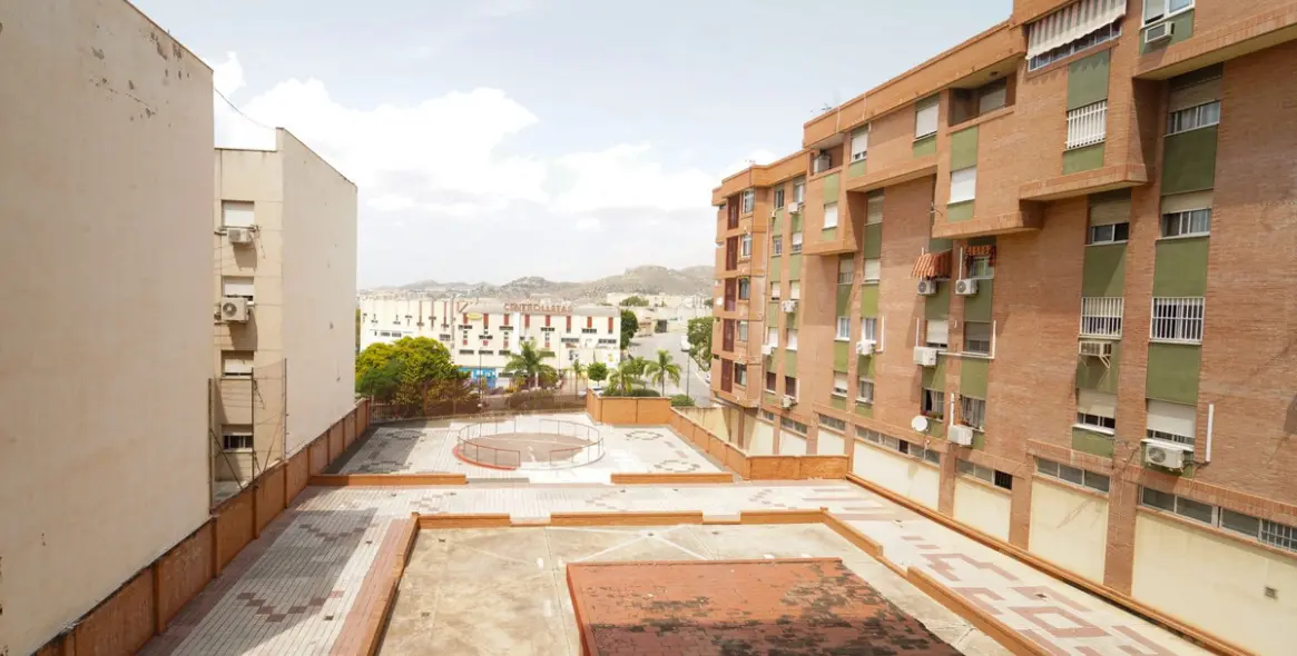 Продажа апартаментов на среднем этаже в Málaga Centro 31