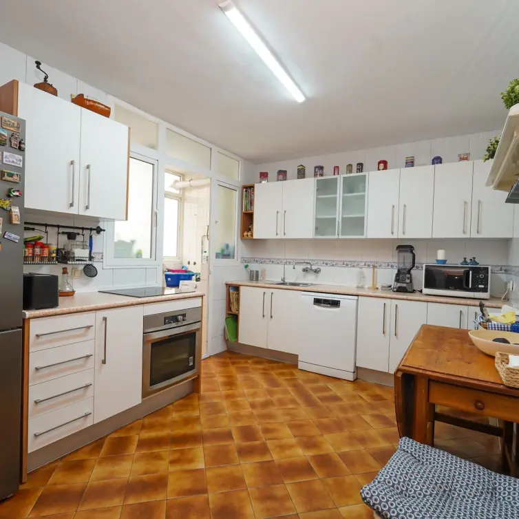 Sale of middle floor apartment in Málaga Centro