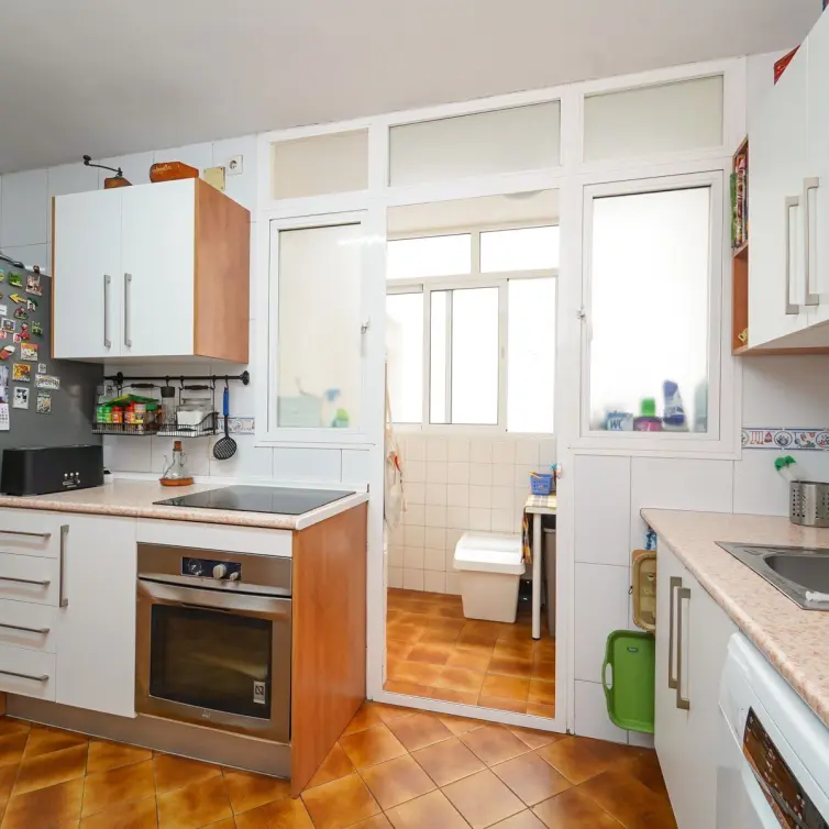 Sale of middle floor apartment in Málaga Centro