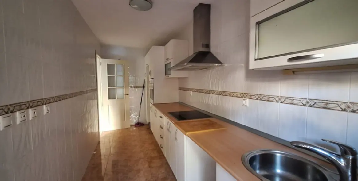 Продажа апартаментов на среднем этаже в Elviria 8