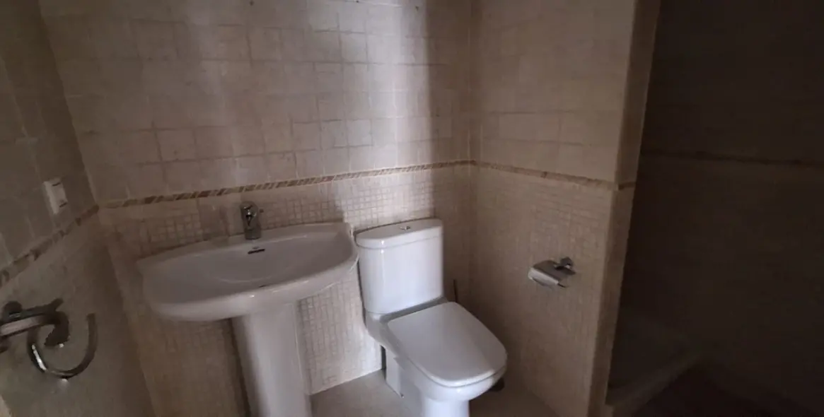 Продажа апартаментов на среднем этаже в Elviria 13