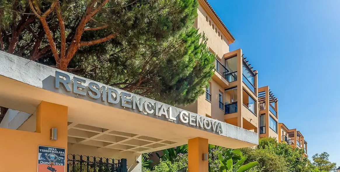 Продажа апартаментов на среднем этаже в Elviria 14