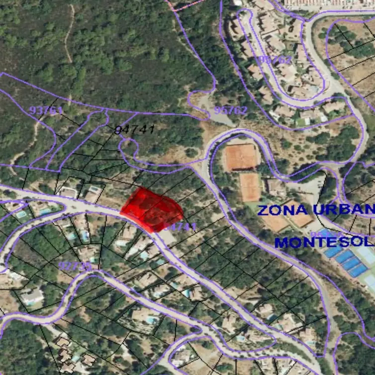 Sale of residential plot in Estepona