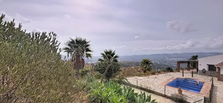 Sale of finca - cortijo in Vélez-Málaga 0