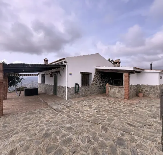 Sale of finca - cortijo in Vélez-Málaga