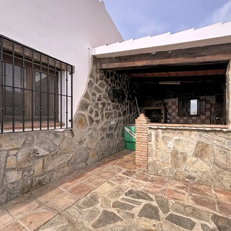 Продажа финки в Vélez-Málaga