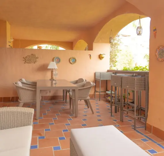 Sale of ground floor apartment in Hacienda del Sol