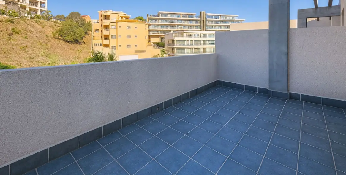 Продажа двухуровневых апартаментов в Riviera del Sol 26