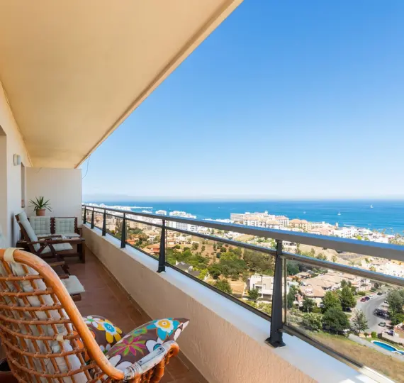 Sale of penthouse in Torrequebrada