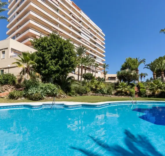 Sale of penthouse in Torrequebrada