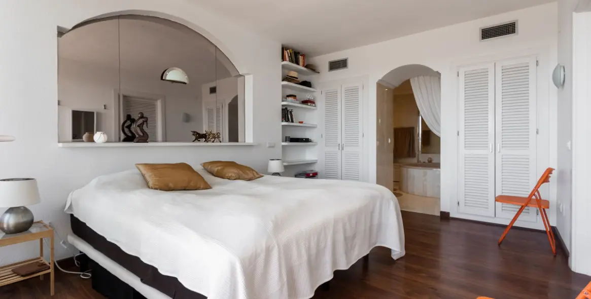 Sale of penthouse in Torrequebrada 16