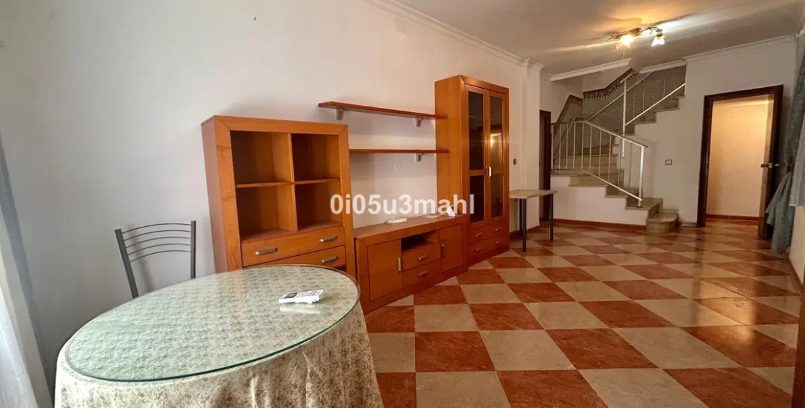 Sale of detached villa in Málaga 2