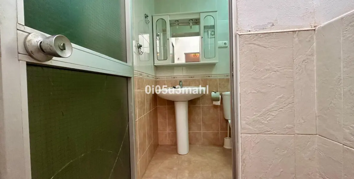 Sale of detached villa in Málaga 8