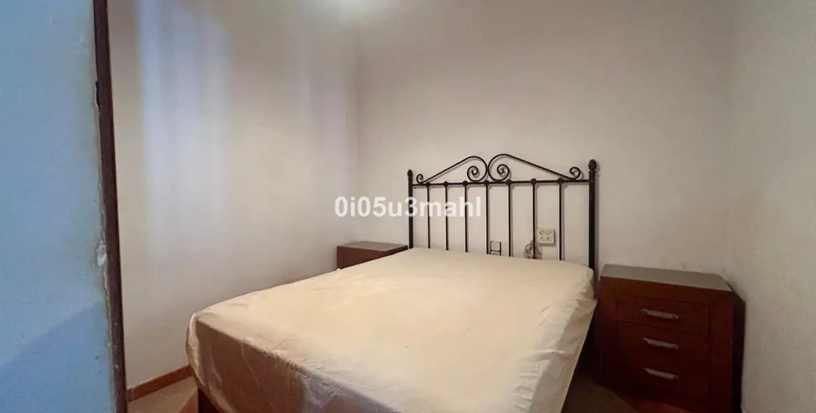 Sale of detached villa in Málaga 10
