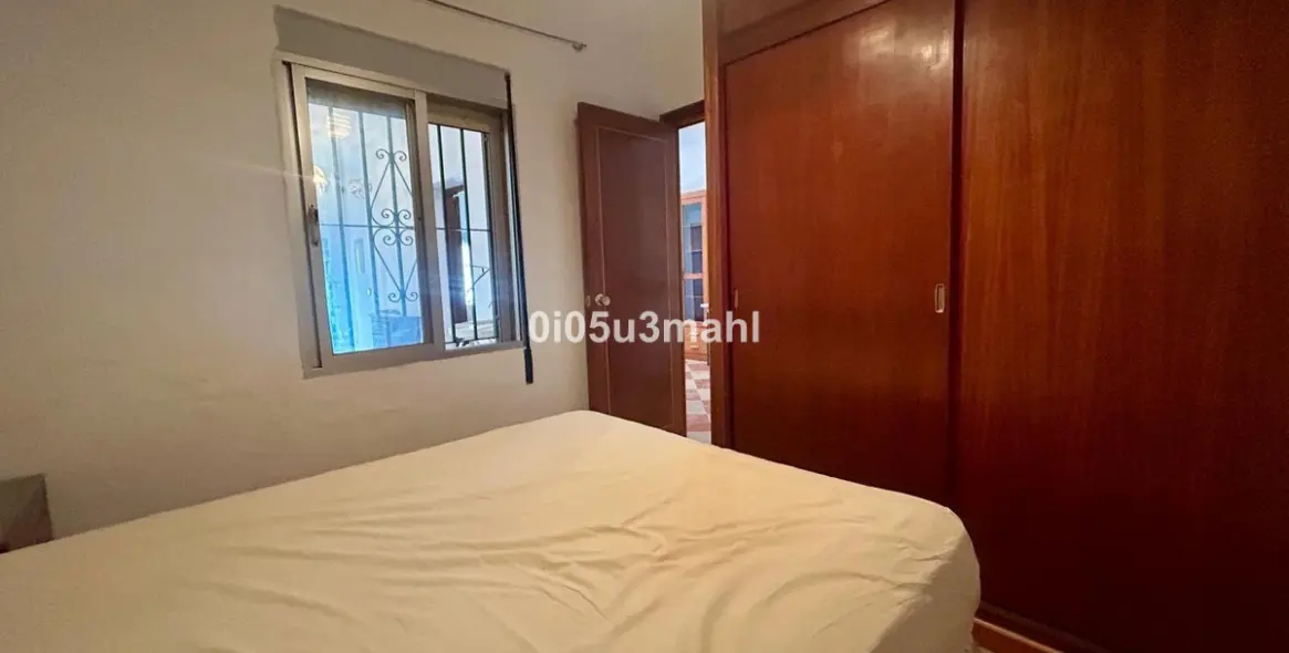 Sale of detached villa in Málaga 11