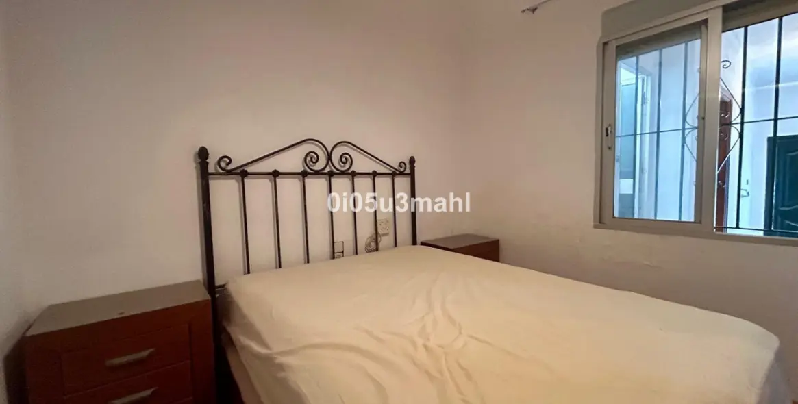 Sale of detached villa in Málaga 12