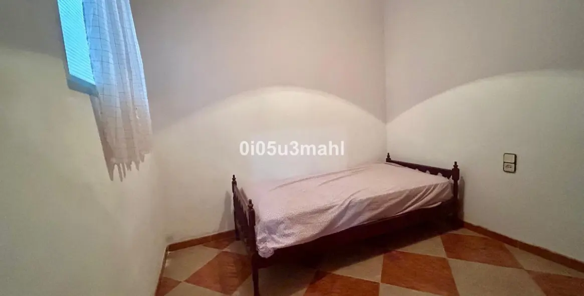 Sale of detached villa in Málaga 13