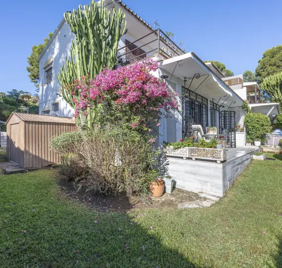 Sale of ground floor apartment in Nueva Andalucía