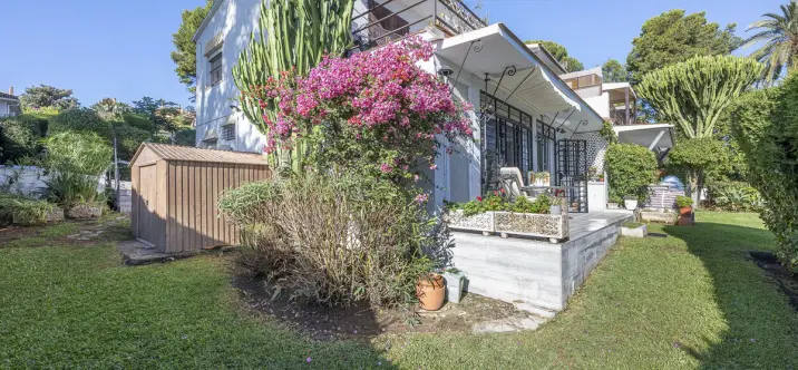 Sale of ground floor apartment in Nueva Andalucía 0