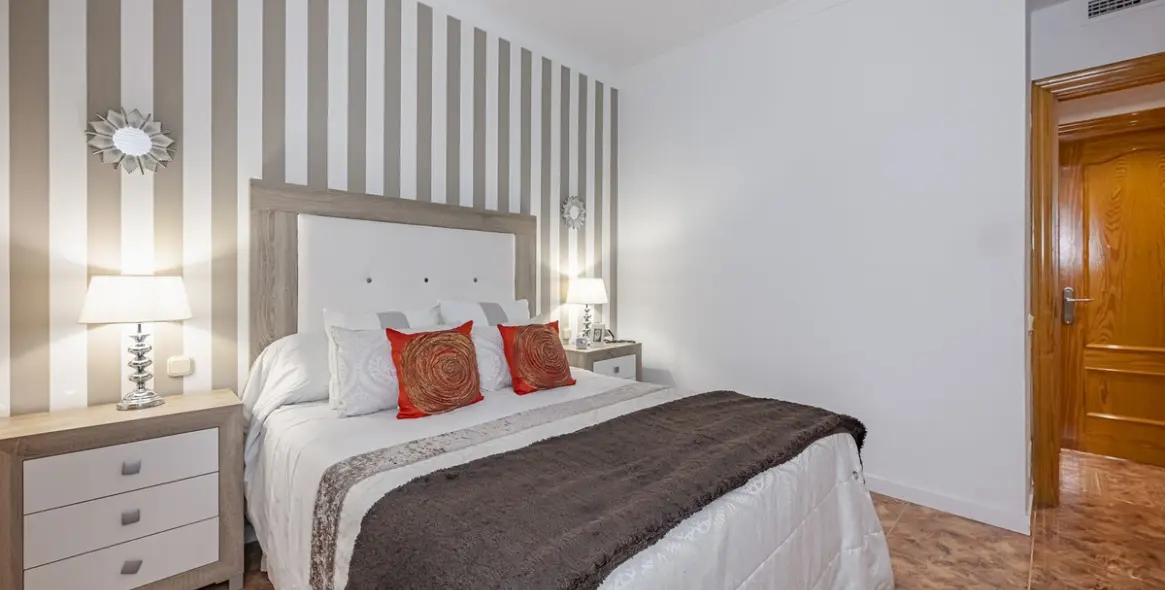 Sale of ground floor apartment in Nueva Andalucía 15