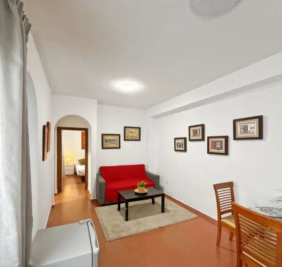 Sale of middle floor apartment in Centro Histórico