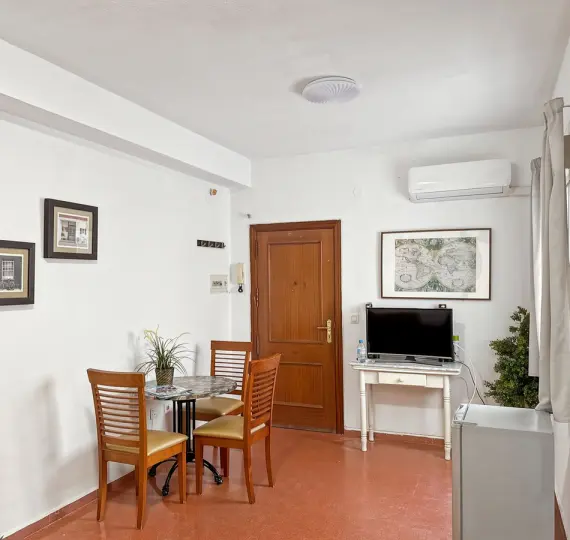 Sale of middle floor apartment in Centro Histórico