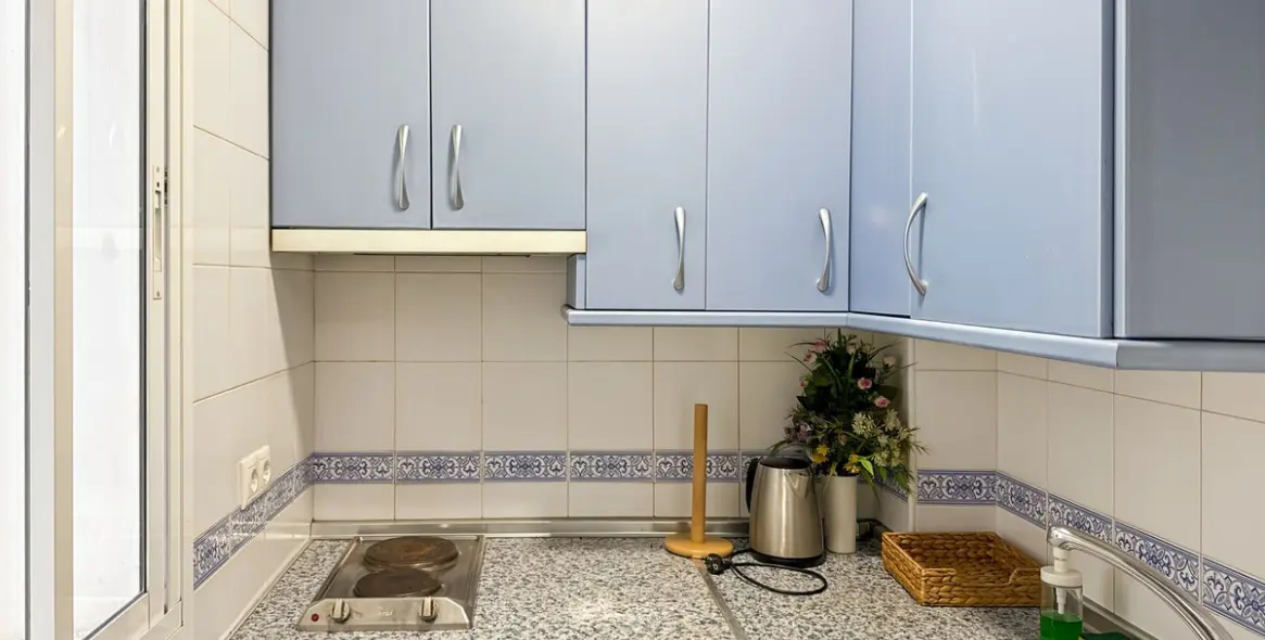 Sale of middle floor apartment in Centro Histórico 11