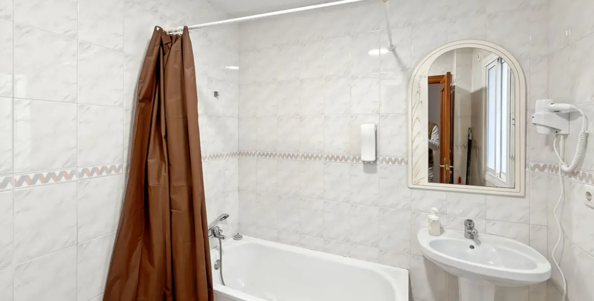 Sale of middle floor apartment in Centro Histórico 17