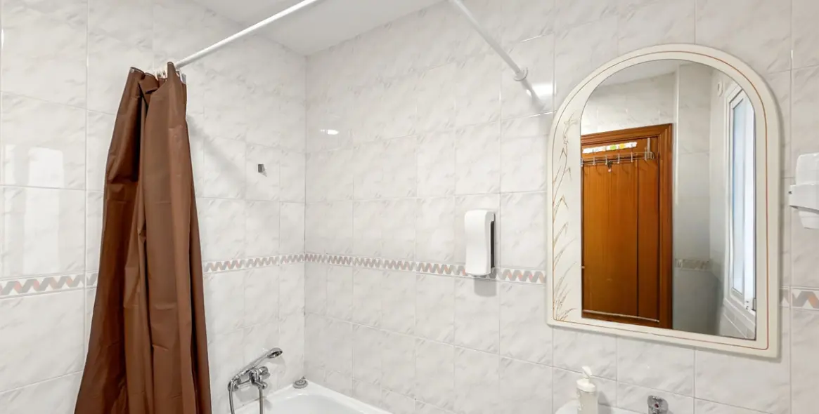 Sale of middle floor apartment in Centro Histórico 19