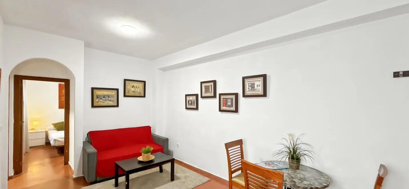 Venta de apartamento en planta media en Centro Histórico 1