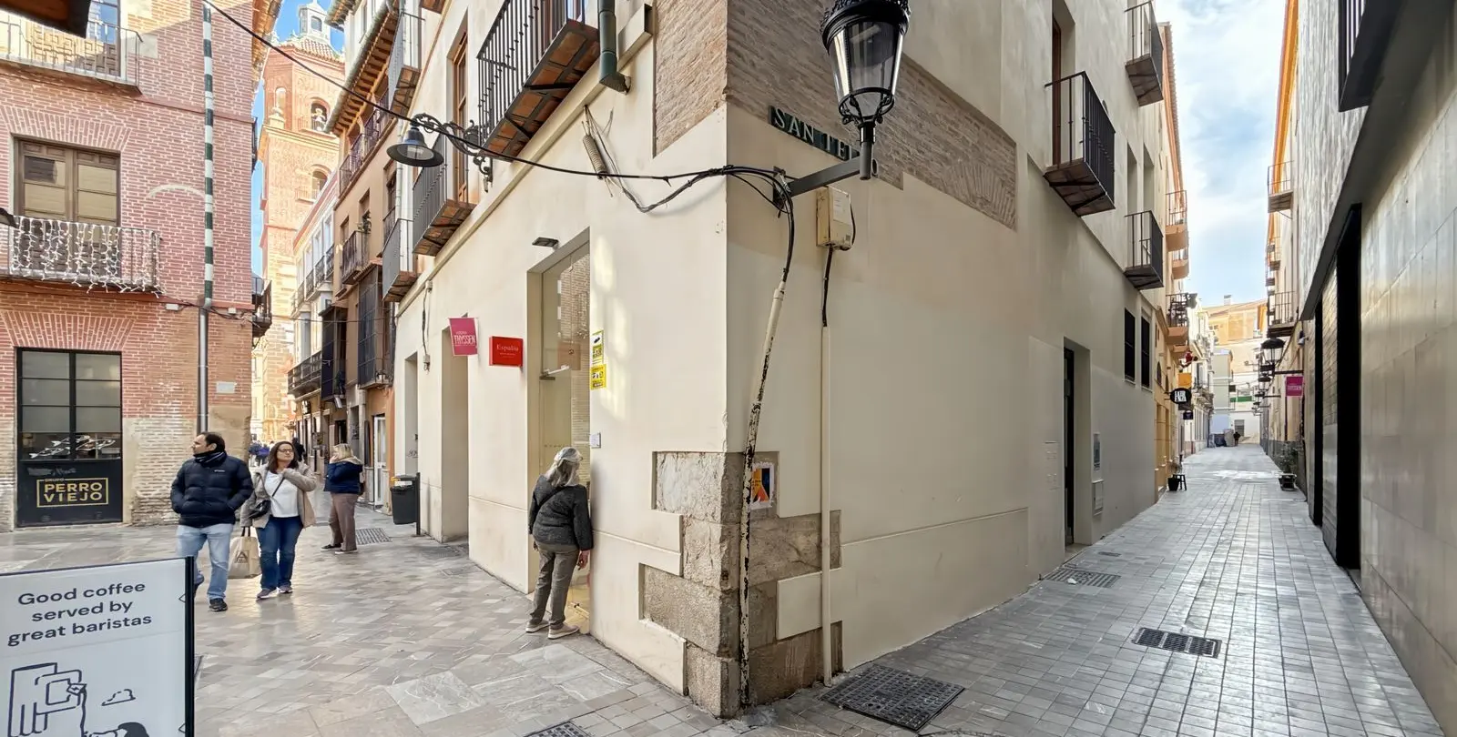 Venta de apartamento en planta media en Centro Histórico 53