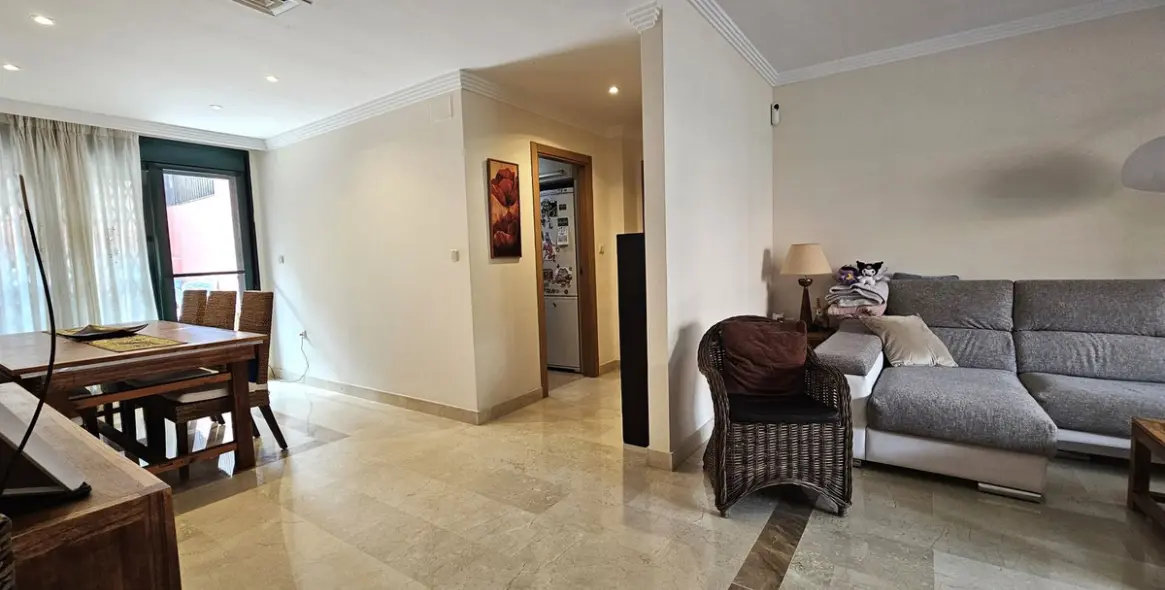 Sale of ground floor apartment in Marbesa 6