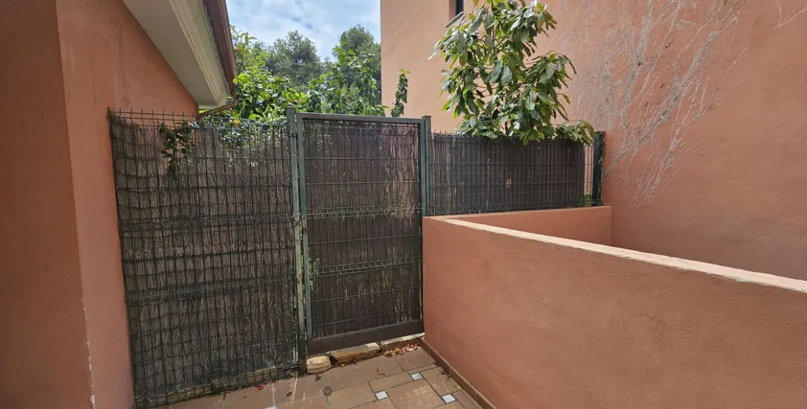 Sale of ground floor apartment in Marbesa 19