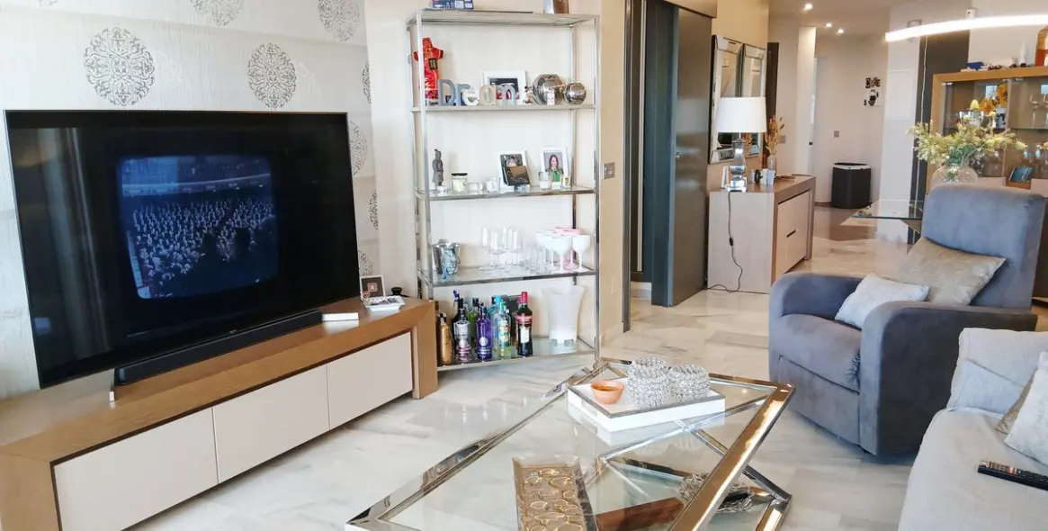 Sale of ground floor apartment in Calahonda 3