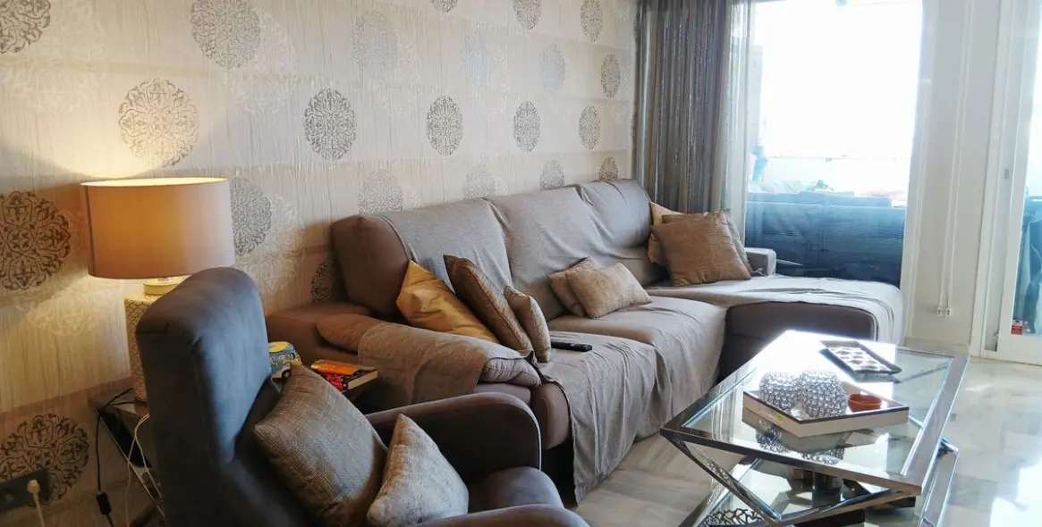 Sale of ground floor apartment in Calahonda 6