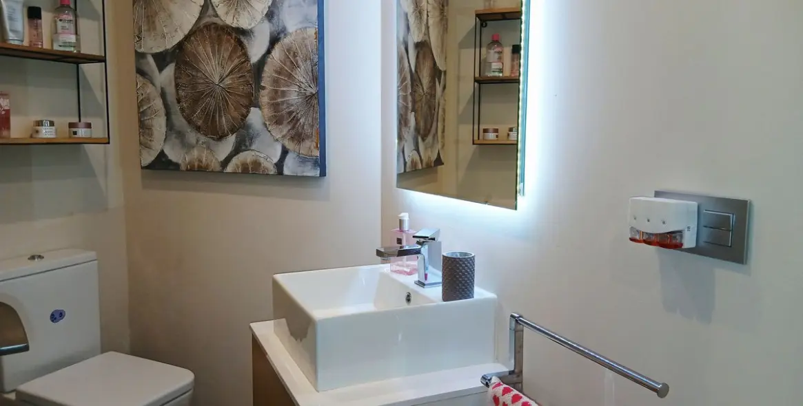 Sale of ground floor apartment in Calahonda 18