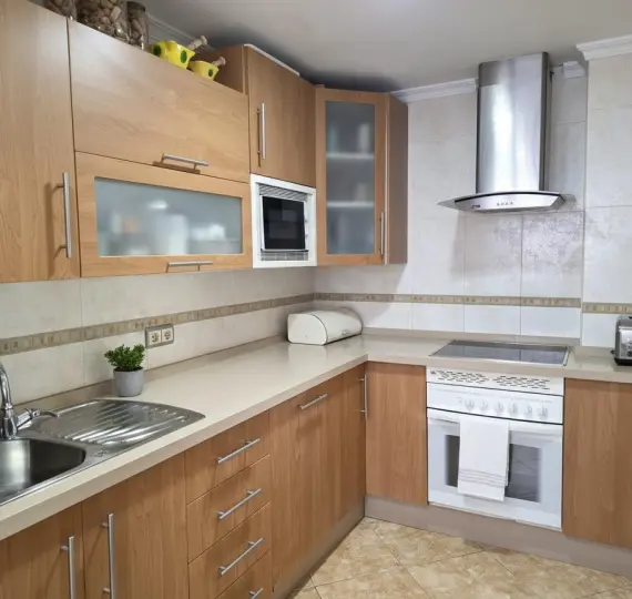 Sale of middle floor apartment in Málaga