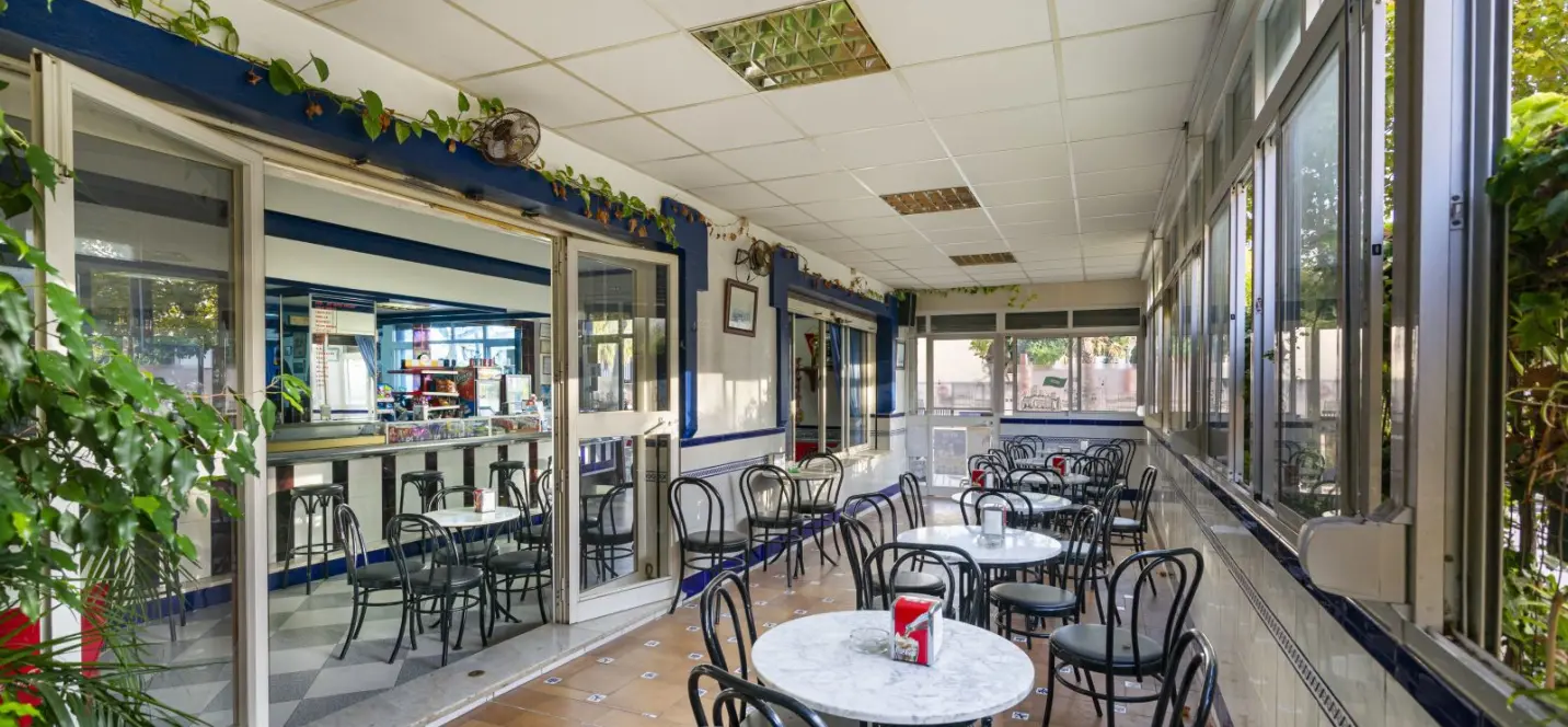 Venta de cafetería en Arroyo de la Miel 4