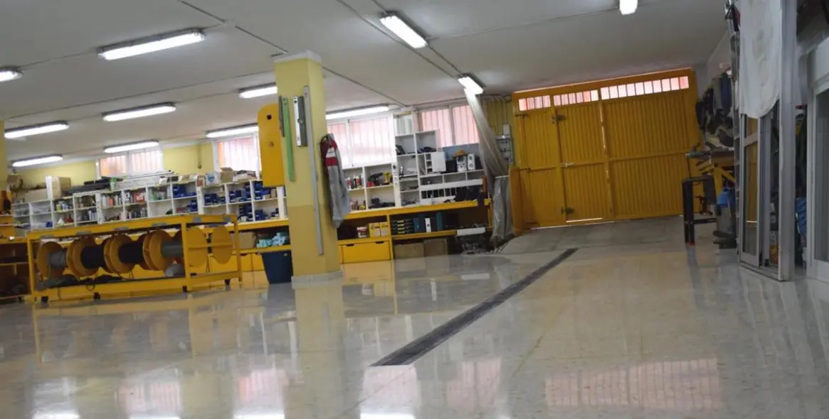 Venta de local comercial en Mijas Costa 12